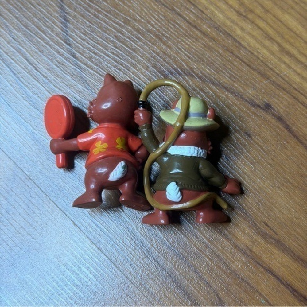Chip 'n Dale Rescue Rangers Figurines Chip Indiana Jones Dale Hawaiian Shirt PVC - Picture 8 of 10